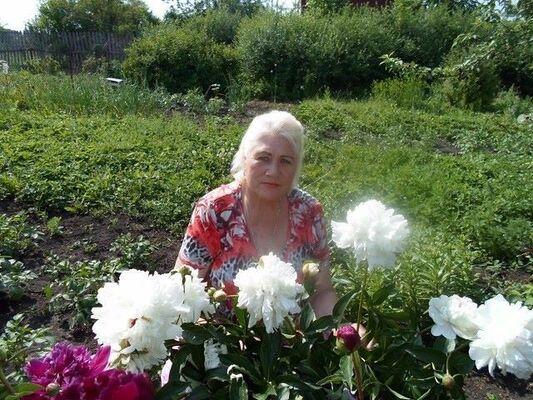 Знакомства Омск, фото женщины ВАЛЕНТИНА, 79 лет, познакомится для флирта, любви и романтики, cерьезных отношений