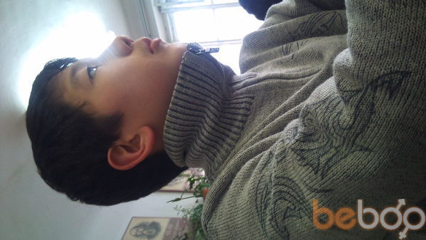 ,   Saint, 32 ,   