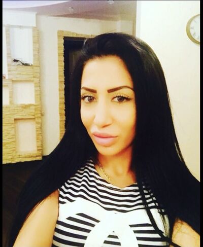   ,   Yana, 39 ,   ,   