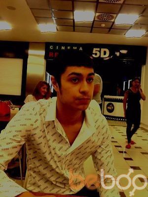  3367732  Artur, 32 ,    