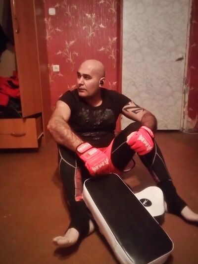  ,   Farhod, 44 ,   ,   , c , 