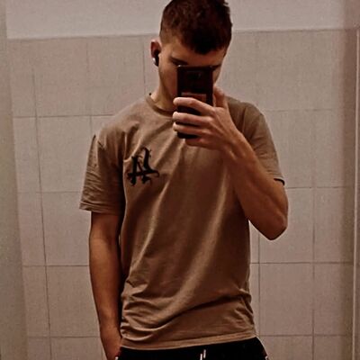  ,   Vlad, 18 ,   ,   