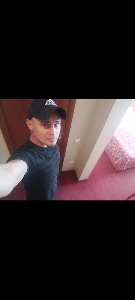  ,   Alex, 33 ,   ,   