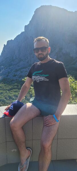  ,   Tim, 32 ,   ,   , c 