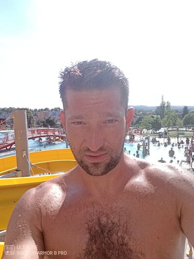   ,   Mickk, 40 ,   ,   , c 
