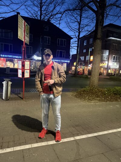 Adelebsen,   , 18 ,   ,   