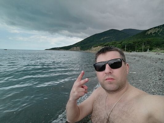  ,   ARTEM, 41 ,   ,   