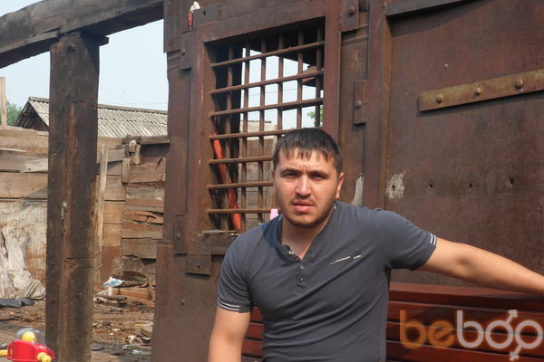  ,   Rusik, 42 ,  