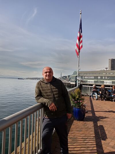  New York City,   Beso, 44 ,   ,   