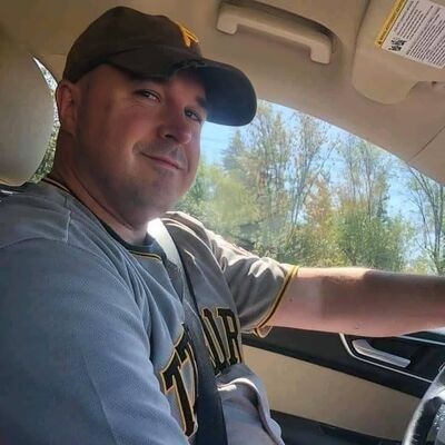  ,   Desmond, 49 ,   ,   