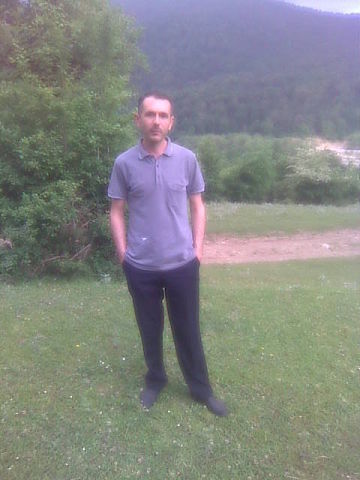  6688712  Ramin, 48 ,    