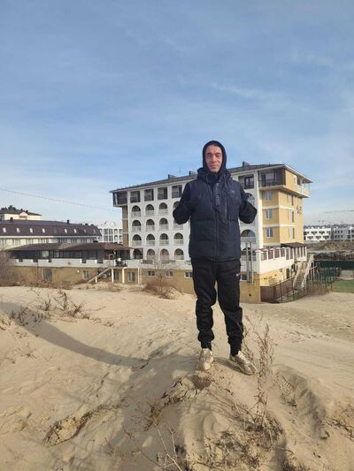  ,   Nikolya, 40 ,   ,   