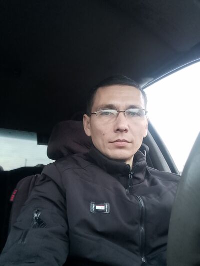   ,   Wyu, 36 ,   ,   