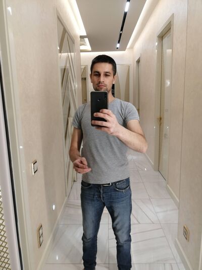  ,   Sergei, 30 ,   