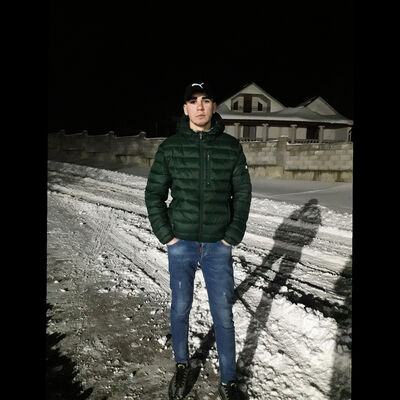  ,   Pavel, 27 ,   