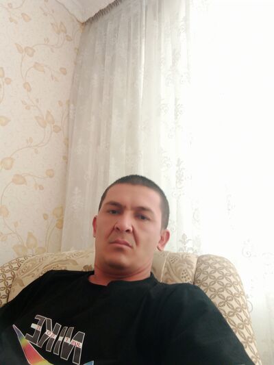  ,   Jamshed, 39 ,   ,   