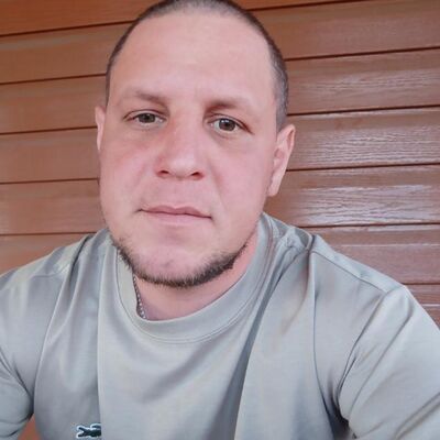  ,   Konstantin, 32 ,   ,   , c 