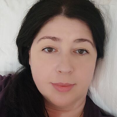  ,   tiana, 42 ,     