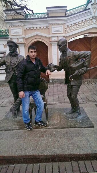  ,   Rustam, 32 ,   