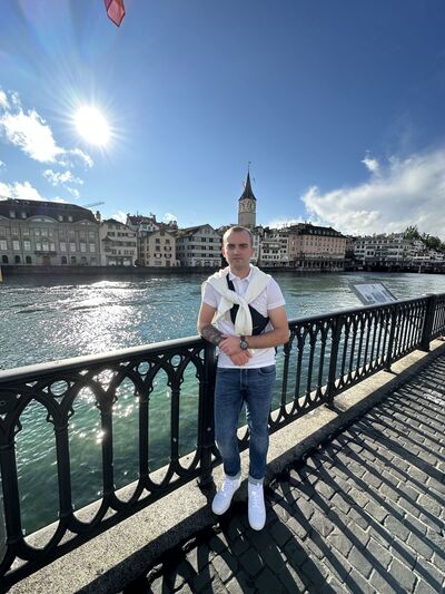  Buhler,   Misha, 25 ,   ,   