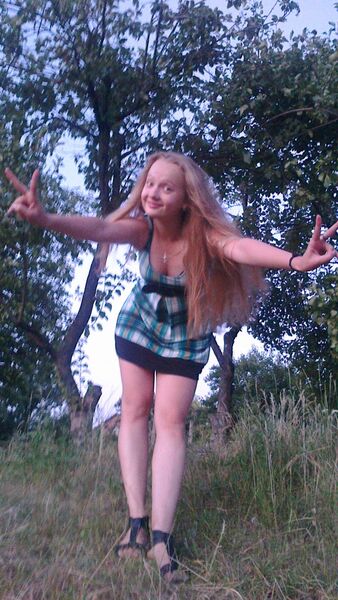  ,   Tania, 29 ,  