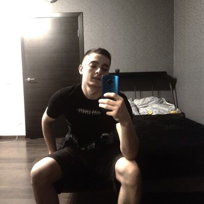  ,   Viktor, 22 ,   ,   