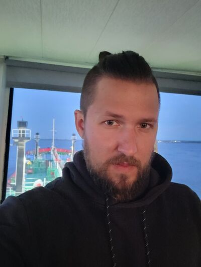  ,   Alexander, 29 ,   ,   