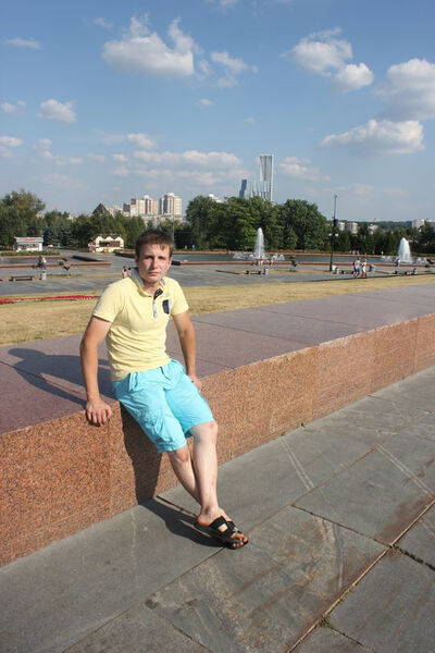  ,   Anatolii, 32 ,   ,   , c 