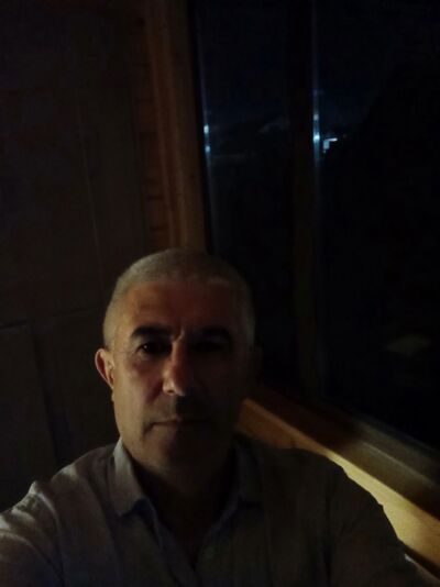  ,   M, 61 ,   ,   