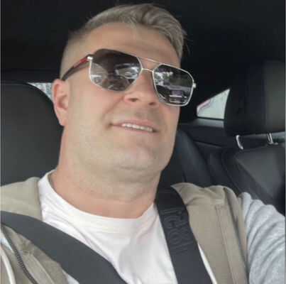  ,   Oleg, 38 ,  