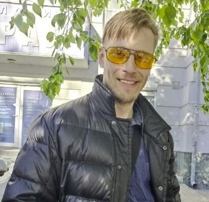  ,   Pavel, 40 ,  