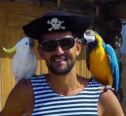  ,   Maks, 46 ,   ,   , c 