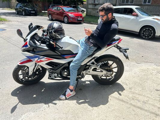  ,   Gio, 34 ,   ,   