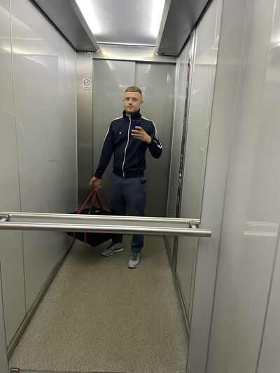  ,   Anton, 21 ,   ,   