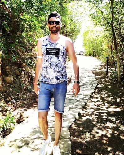  Cesme,   MrHukumdar, 32 ,   ,   