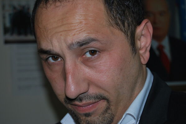  ,   Zafar, 45 ,     , c 