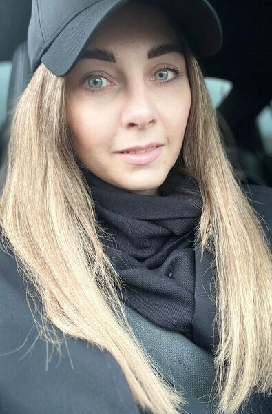  ,   Katty, 29 ,   c 
