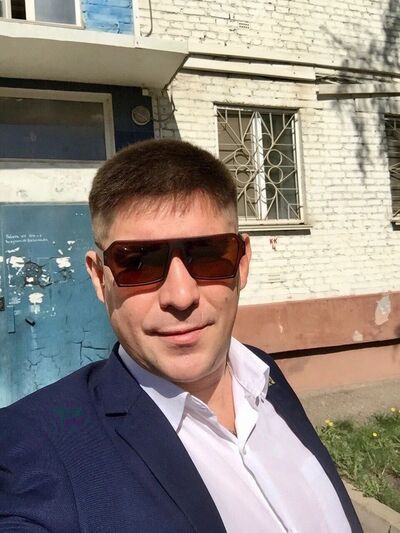  ,   Artur, 38 ,   ,   