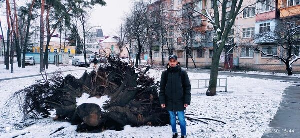 ,   Eric, 29 ,   ,   , c 