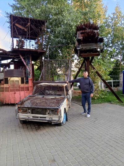  ,   Ilya, 39 ,   ,   