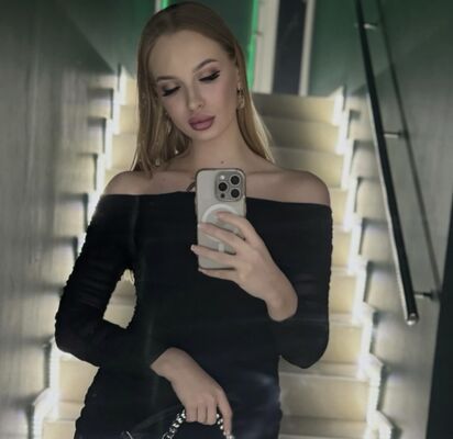  ,   Darina, 28 ,  