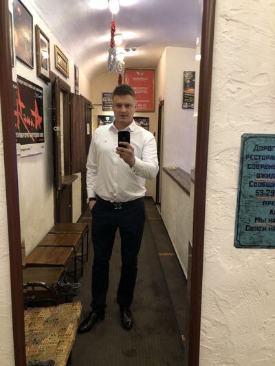  ,   Tony, 39 ,   