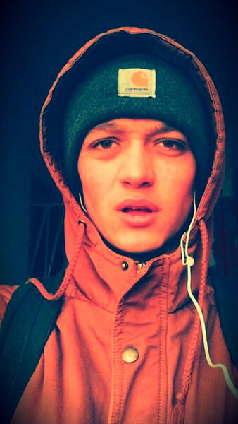  -,   Stay True, 30 ,   ,   , c 
