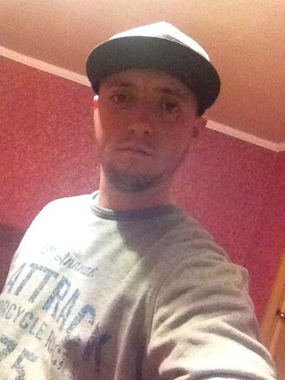  ,   Sergij, 32 ,   