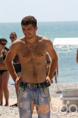  2711412  Bartender, 37 ,    