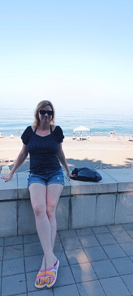  ,   Lena, 33 ,   ,   , c 