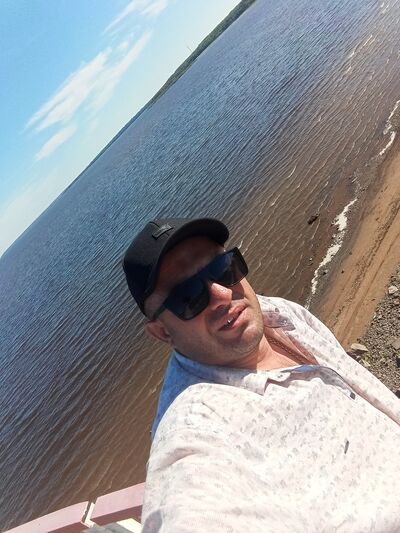  -,   Anton, 38 ,   ,   , c , 