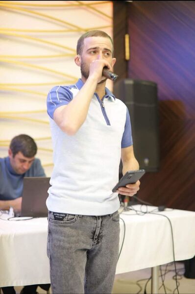  -,   Arman, 30 ,   ,   