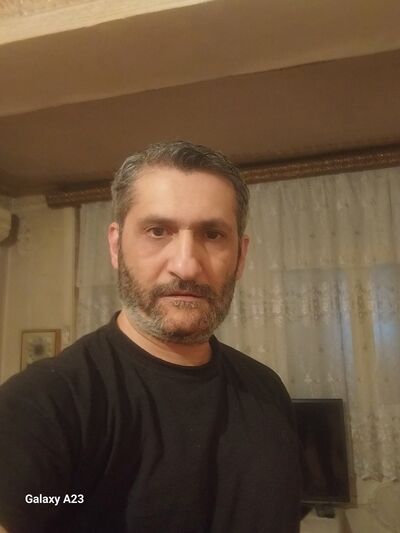 ,   Sadiq, 46 ,   ,   , c , 