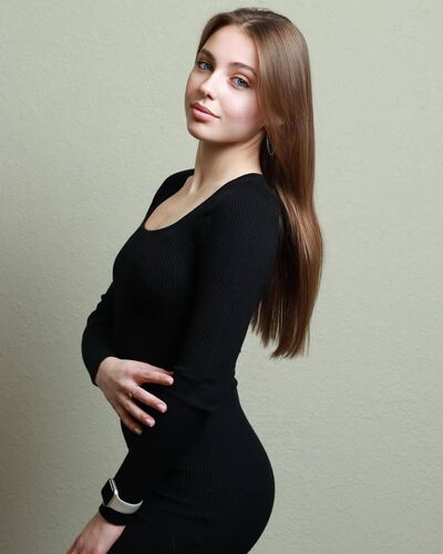  ,   Yasmina, 23 ,   ,   